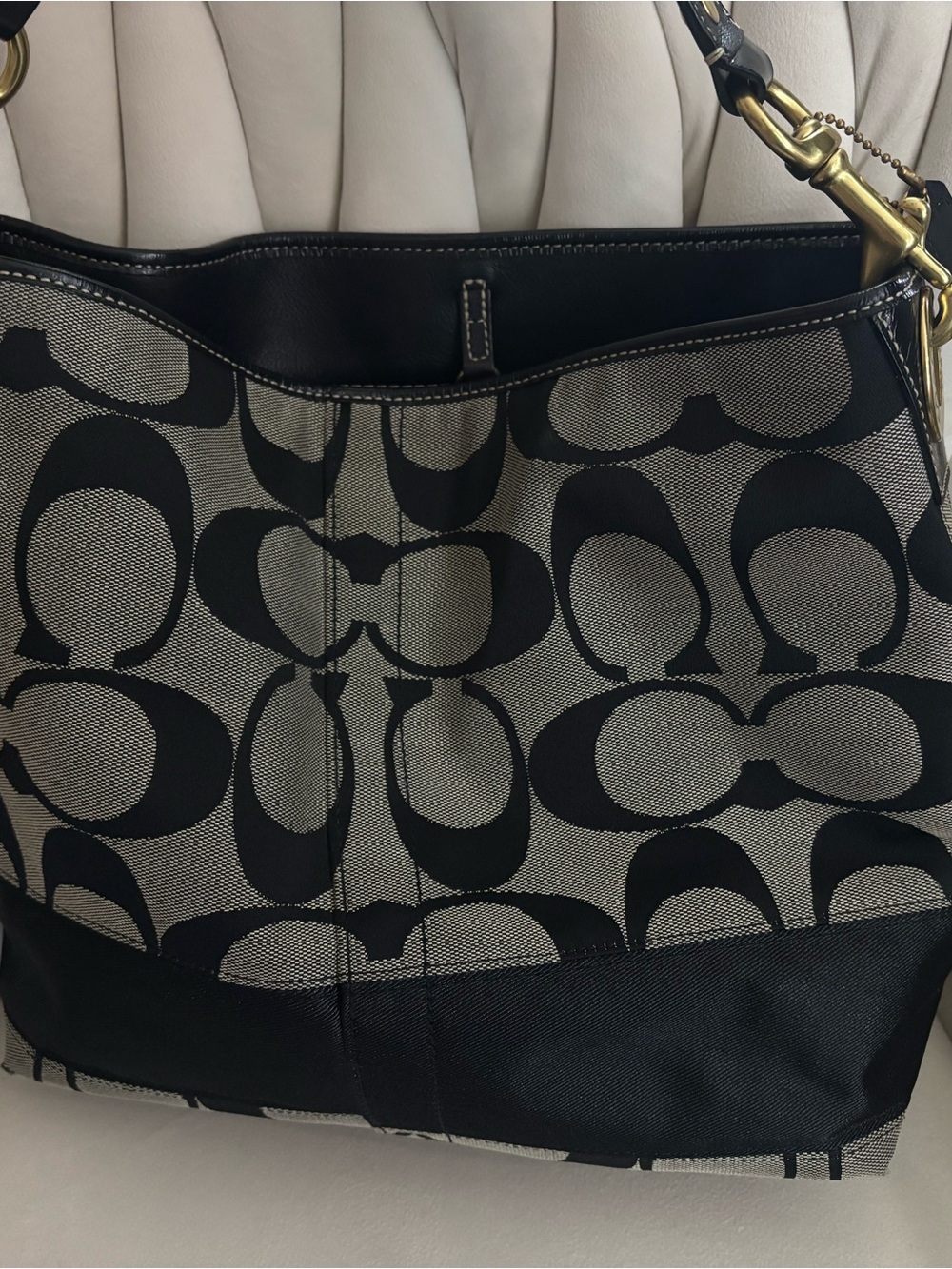 Coach Signature Shoulder Bag in Black